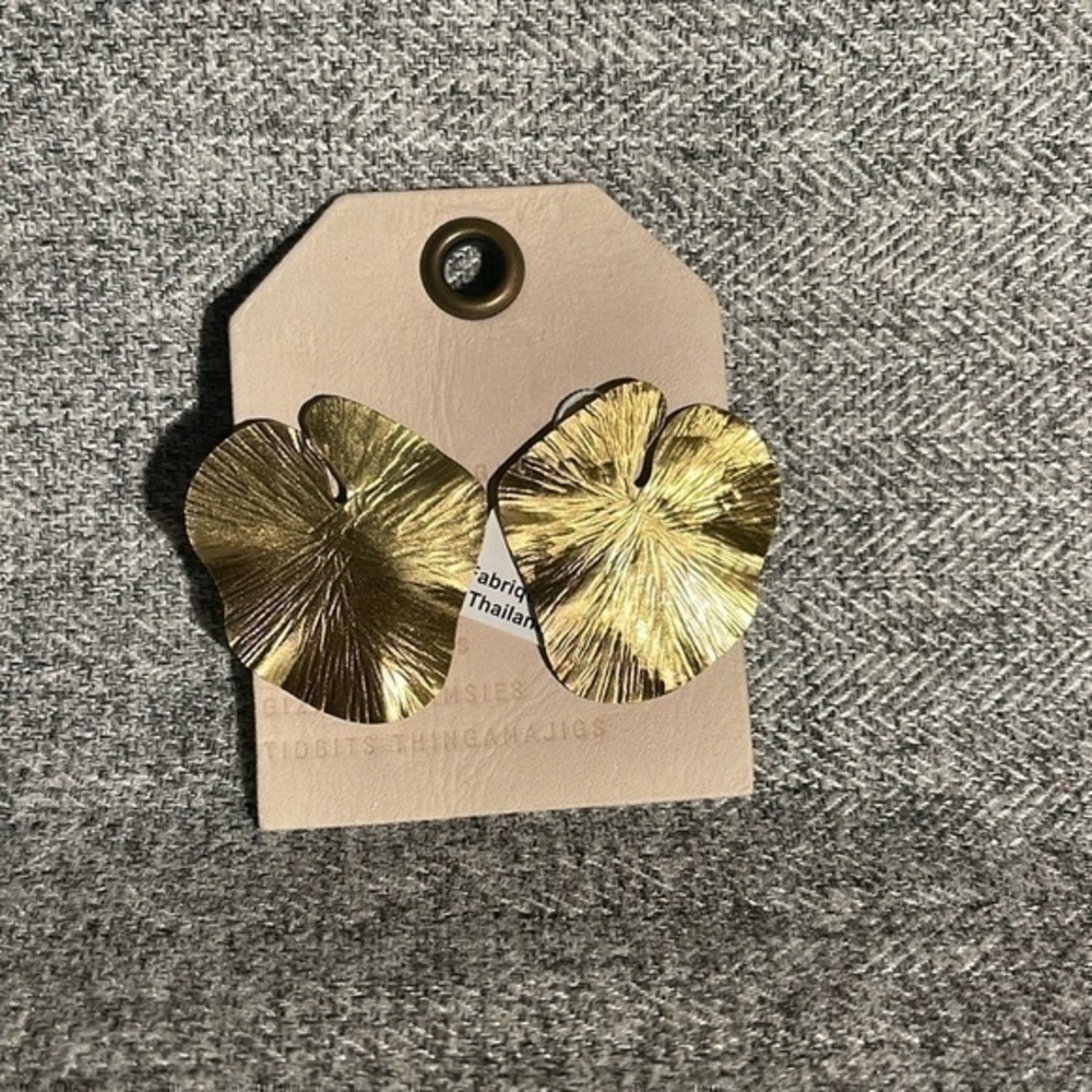 Anthropologie Lily Pad Posts.NWT